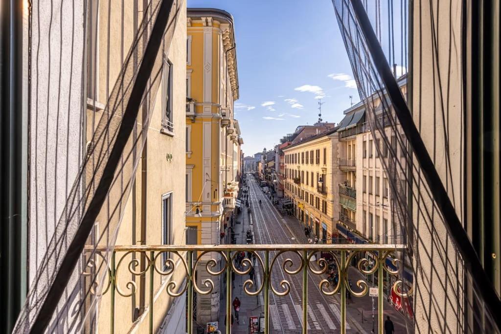 Close To Duomo Lovely City Center Flat Lejlighed Milano Eksteriør billede