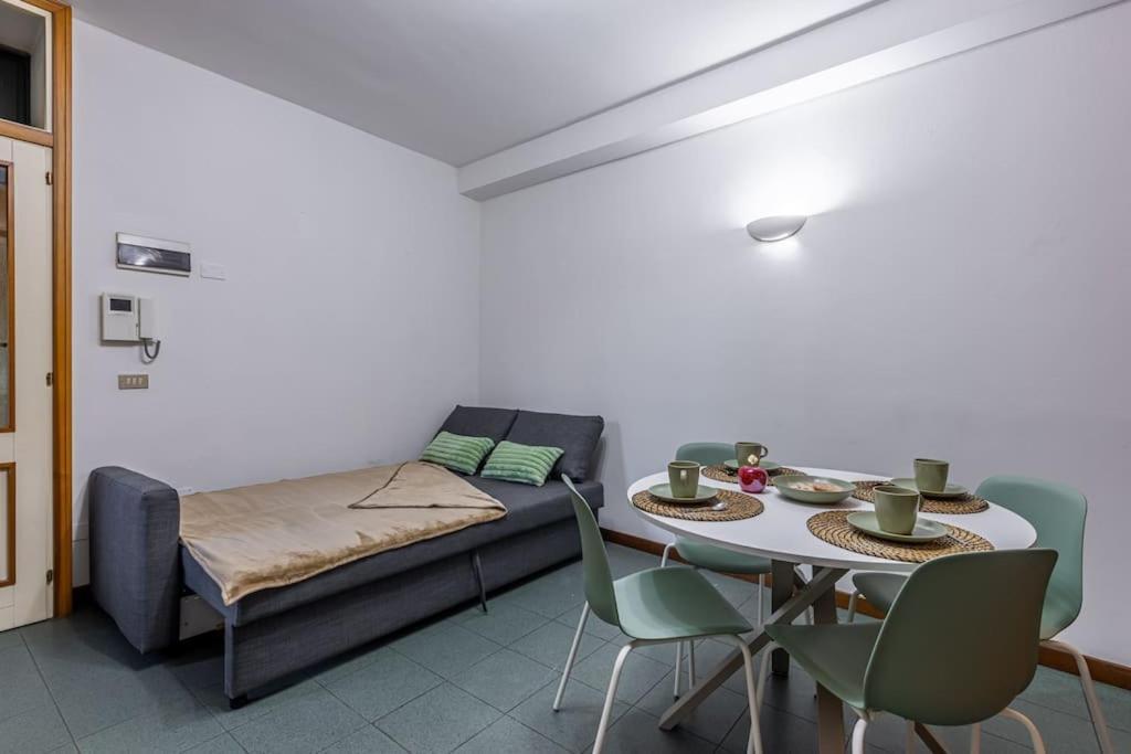 Close To Duomo Lovely City Center Flat Lejlighed Milano Eksteriør billede